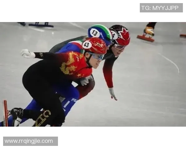 自由式滑雪世界杯激战正酣各国选手争夺荣耀与积分的精彩瞬间