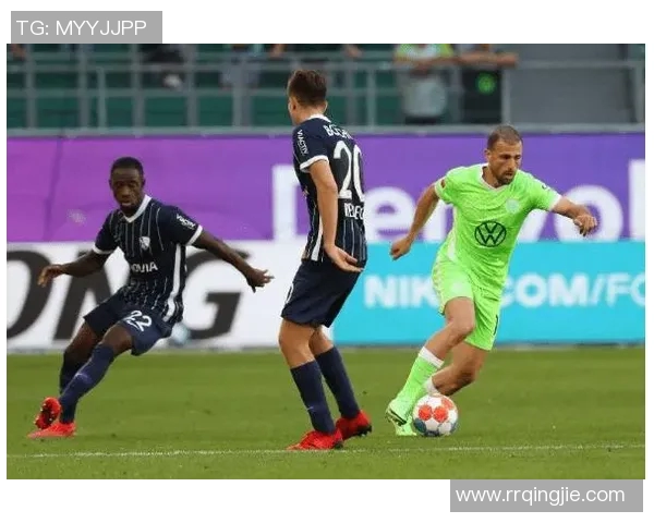 沃尔夫斯堡客场逆袭战胜柏林赫塔获关键胜利